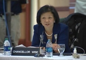 Univ-Illinois-Board-of-Trustees-Meeting-9-11-2014-Chancellor-Phyllis-Wise-e1410450953201-600x420