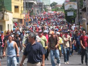 honduras_resistance_marches