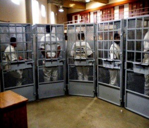 prisonercages2